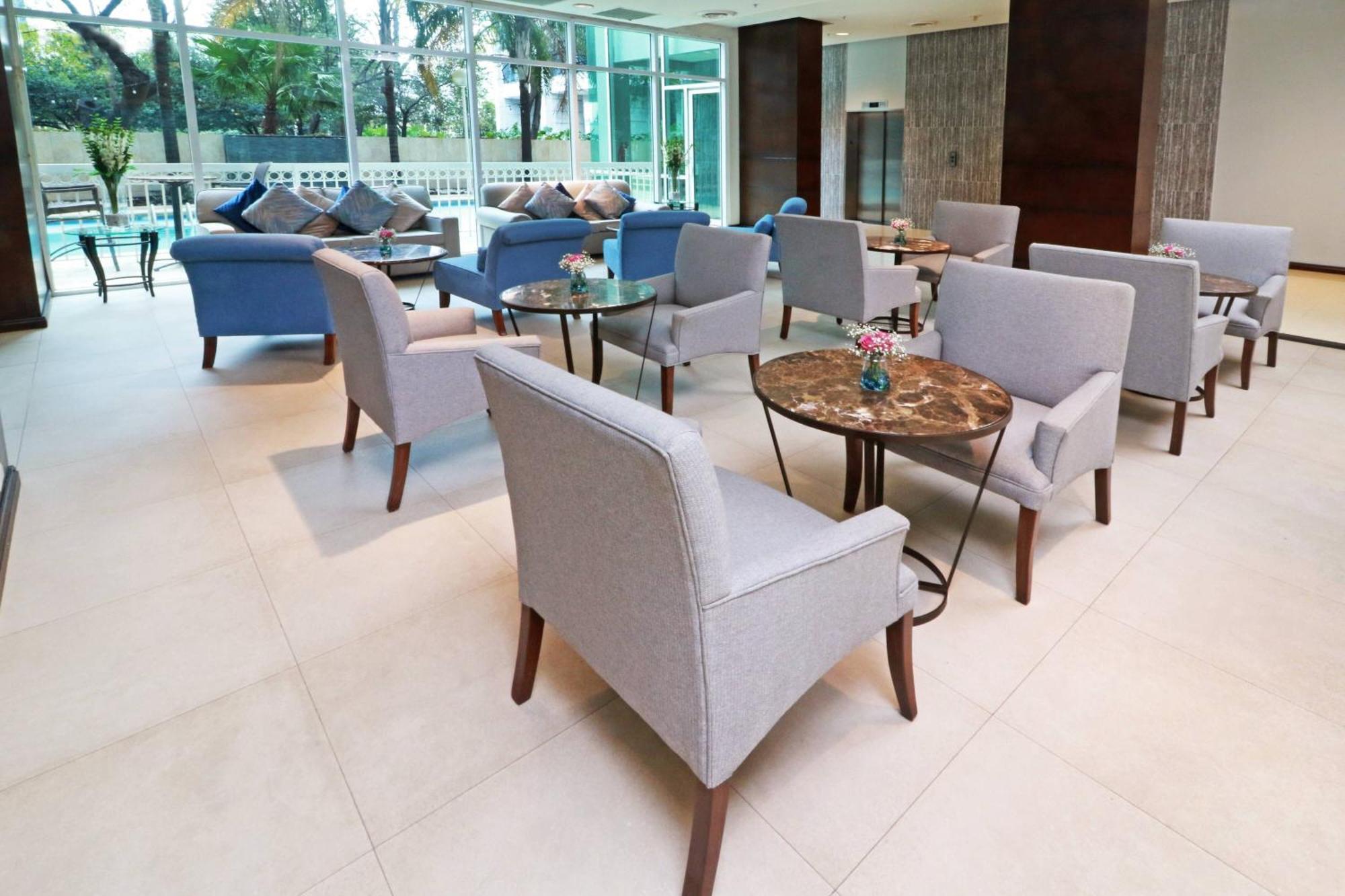 מלון Courtyard Monterrey San Jeronimo מראה חיצוני תמונה