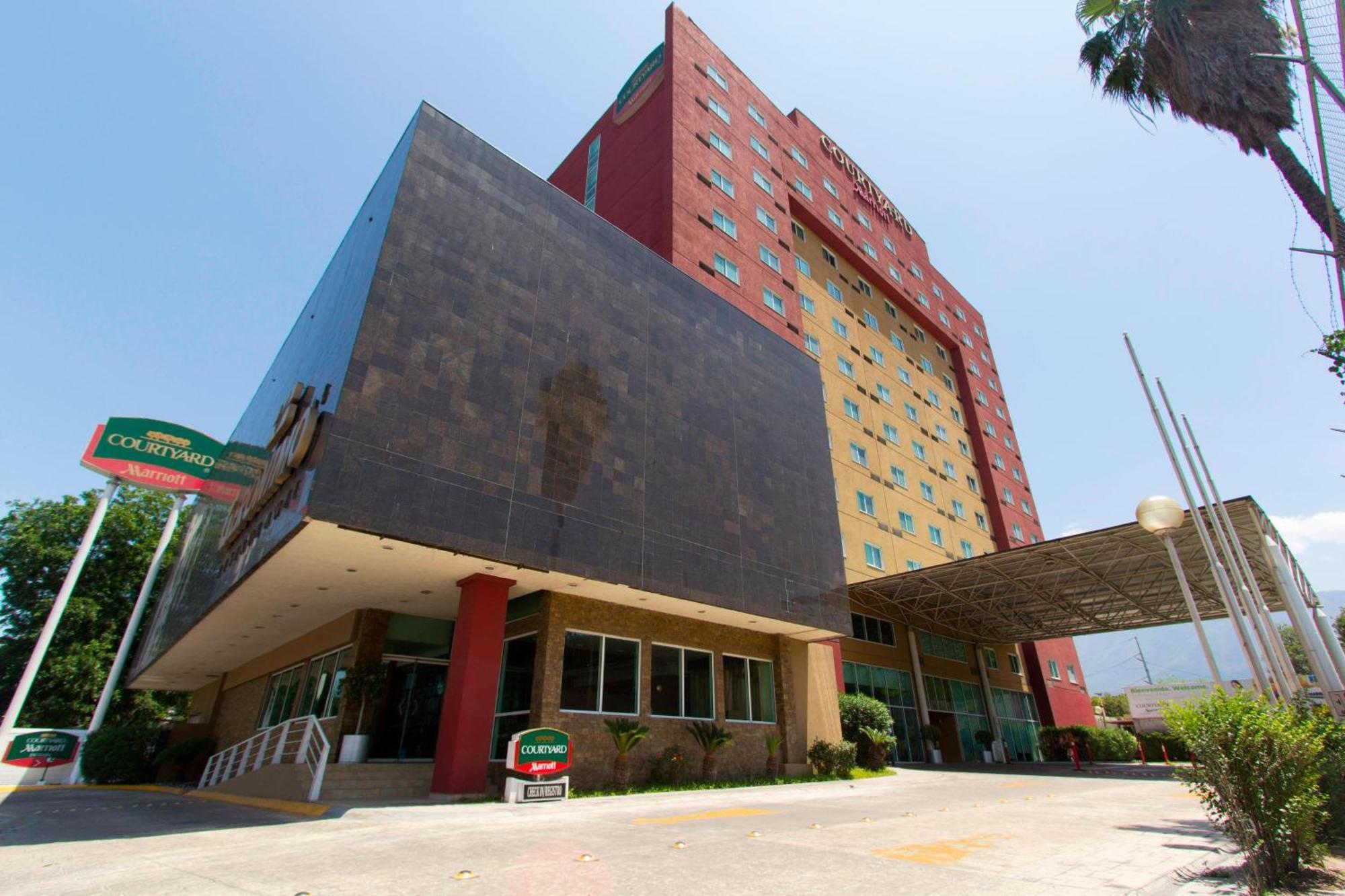 מלון Courtyard Monterrey San Jeronimo מראה חיצוני תמונה
